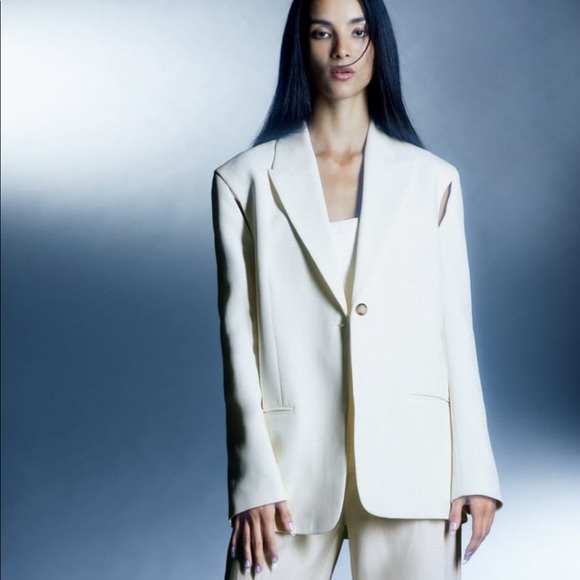 Zara Cream Blazer - Picture 1 of 12